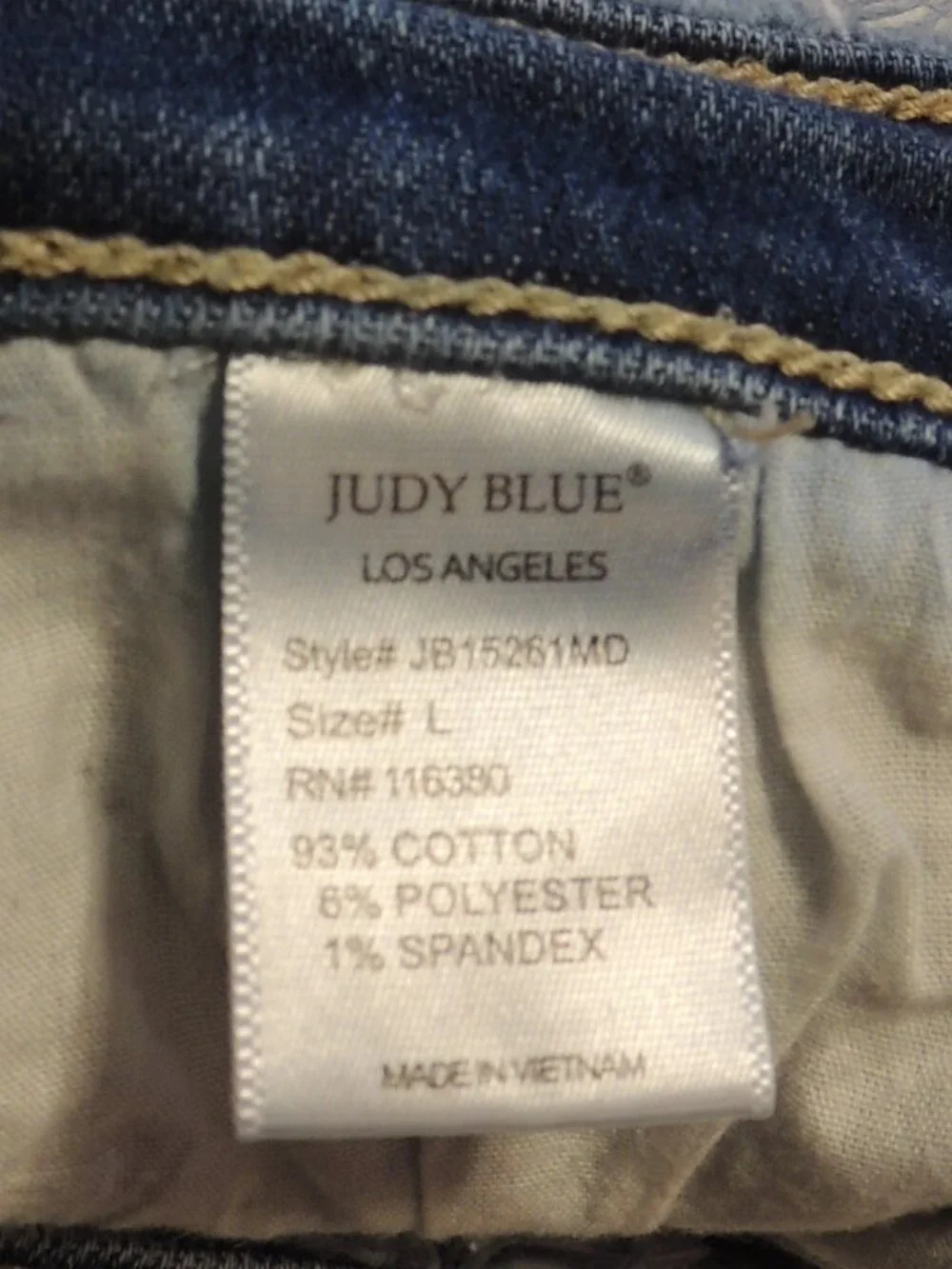 Judy Blue Button Fly Shorts Woman Large Pockets Denim Jean Shorts